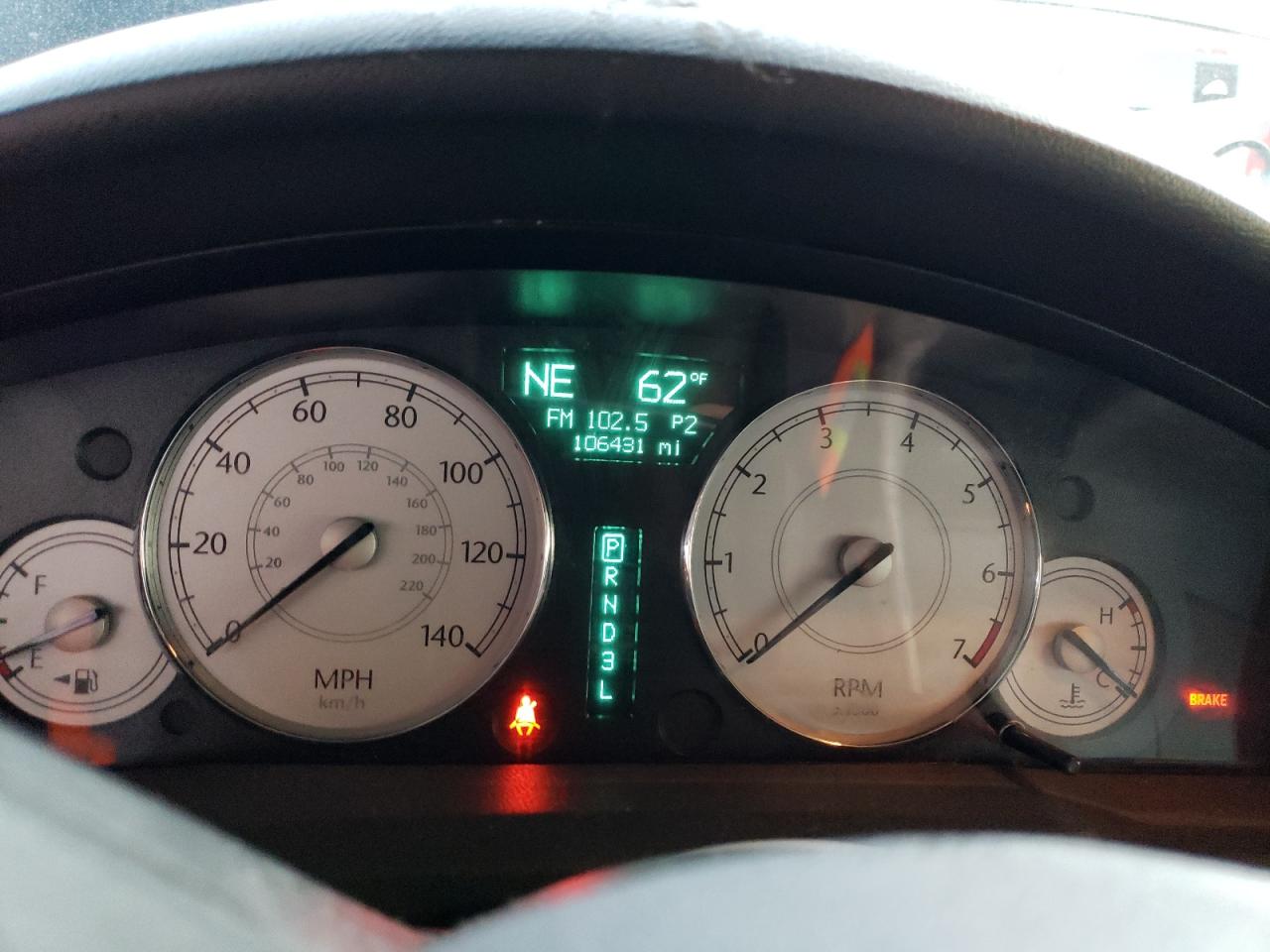 2005 Chrysler 300 - Image 9