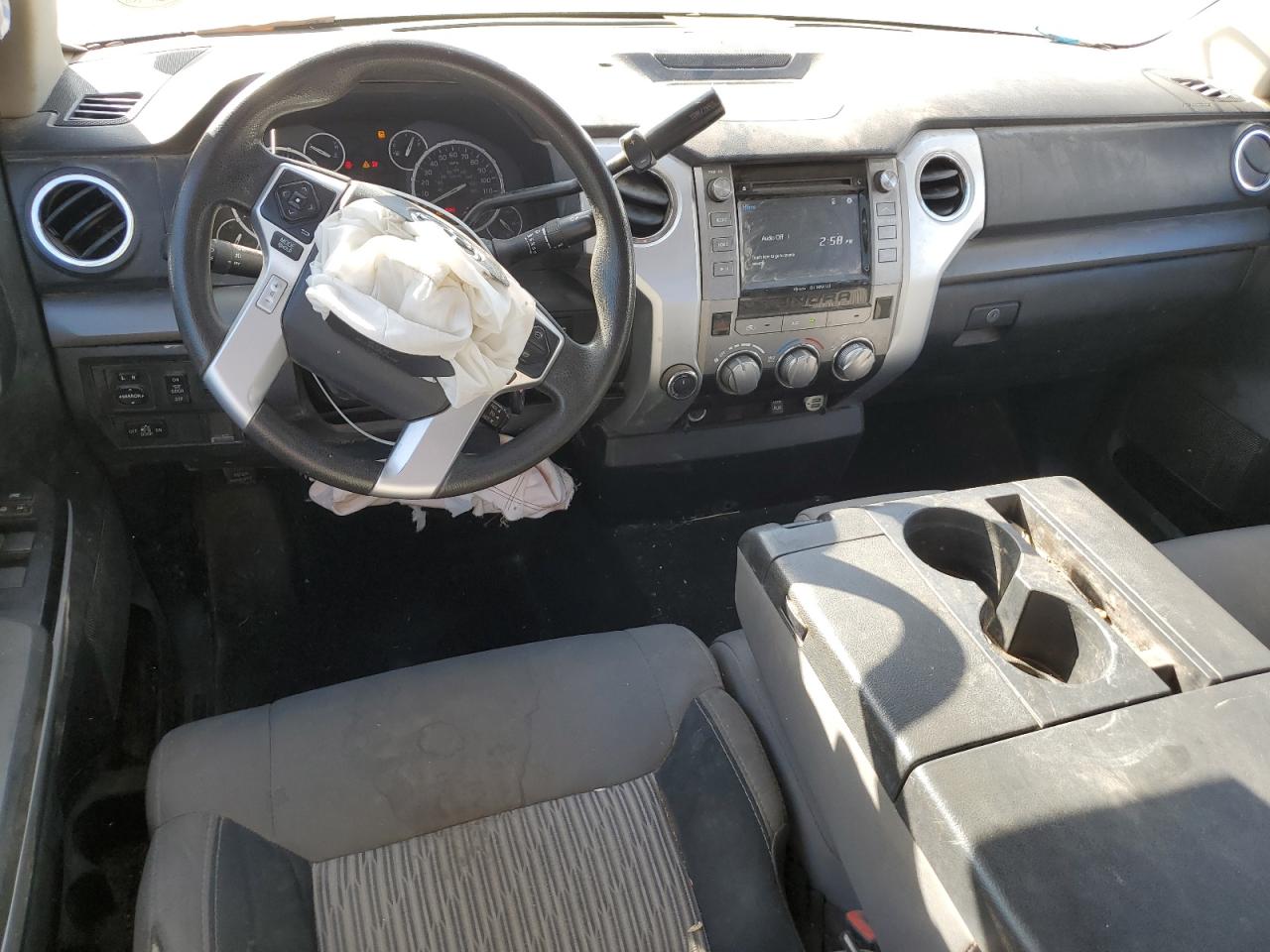 2017 Toyota Tundra - Image 8