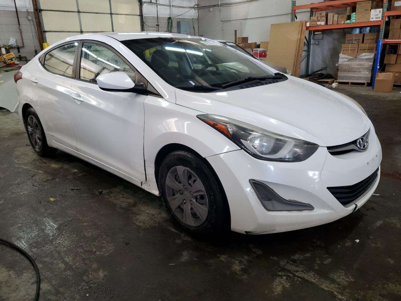 2016 Hyundai Elantra - Image 4