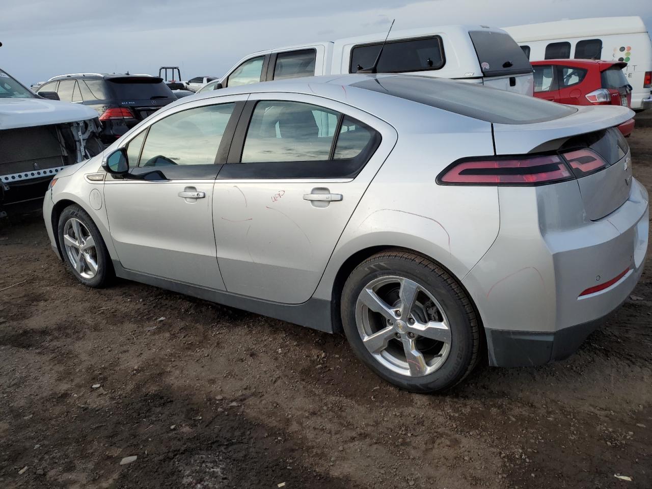 2013 Chevrolet Volt - Image 2