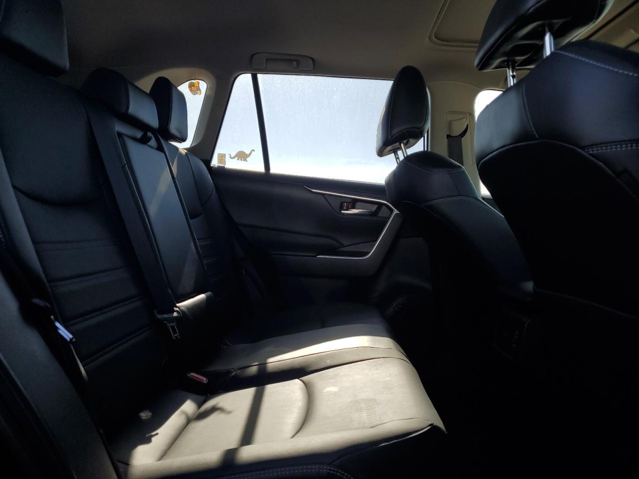 2024 Toyota RAV 4 - Image 10