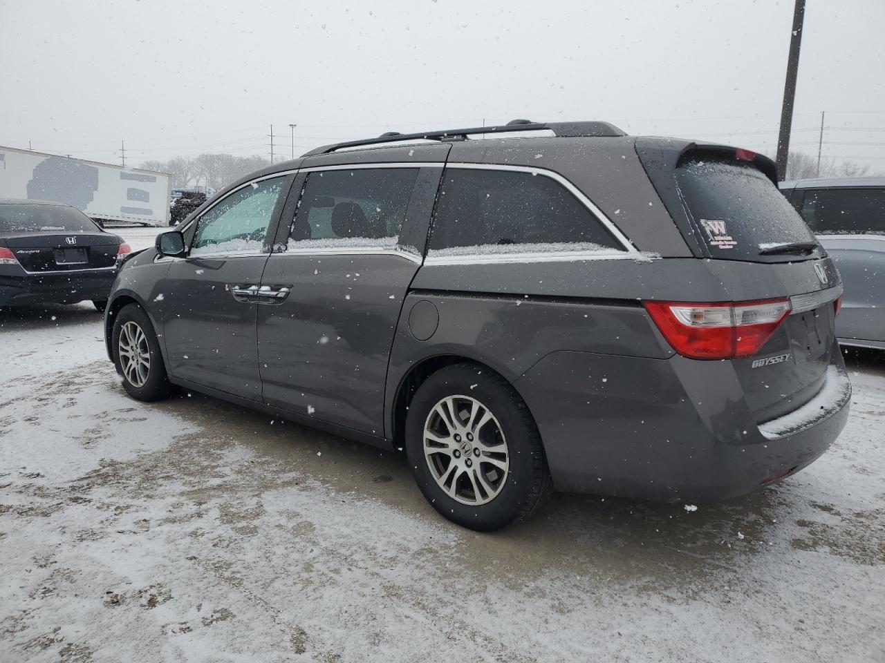2012 Honda Odyssey - Image 2