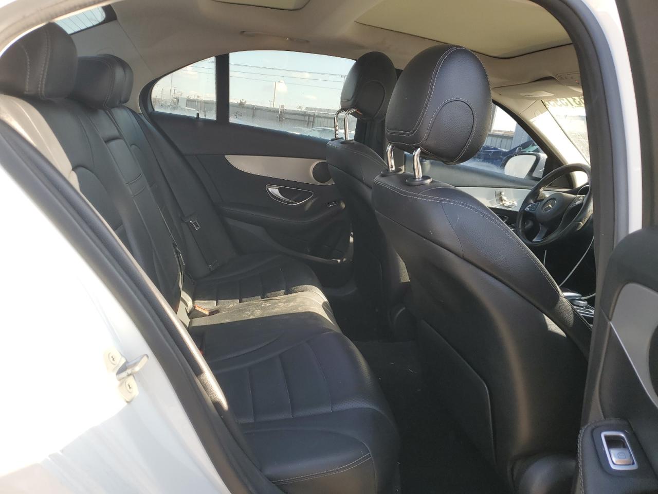 2016 Mercedes-Benz C-klasse - Image 11