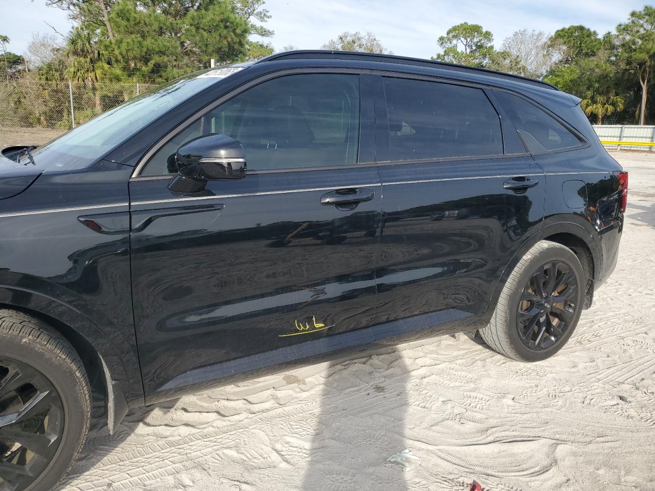 2021 Kia Sorento - Image 13