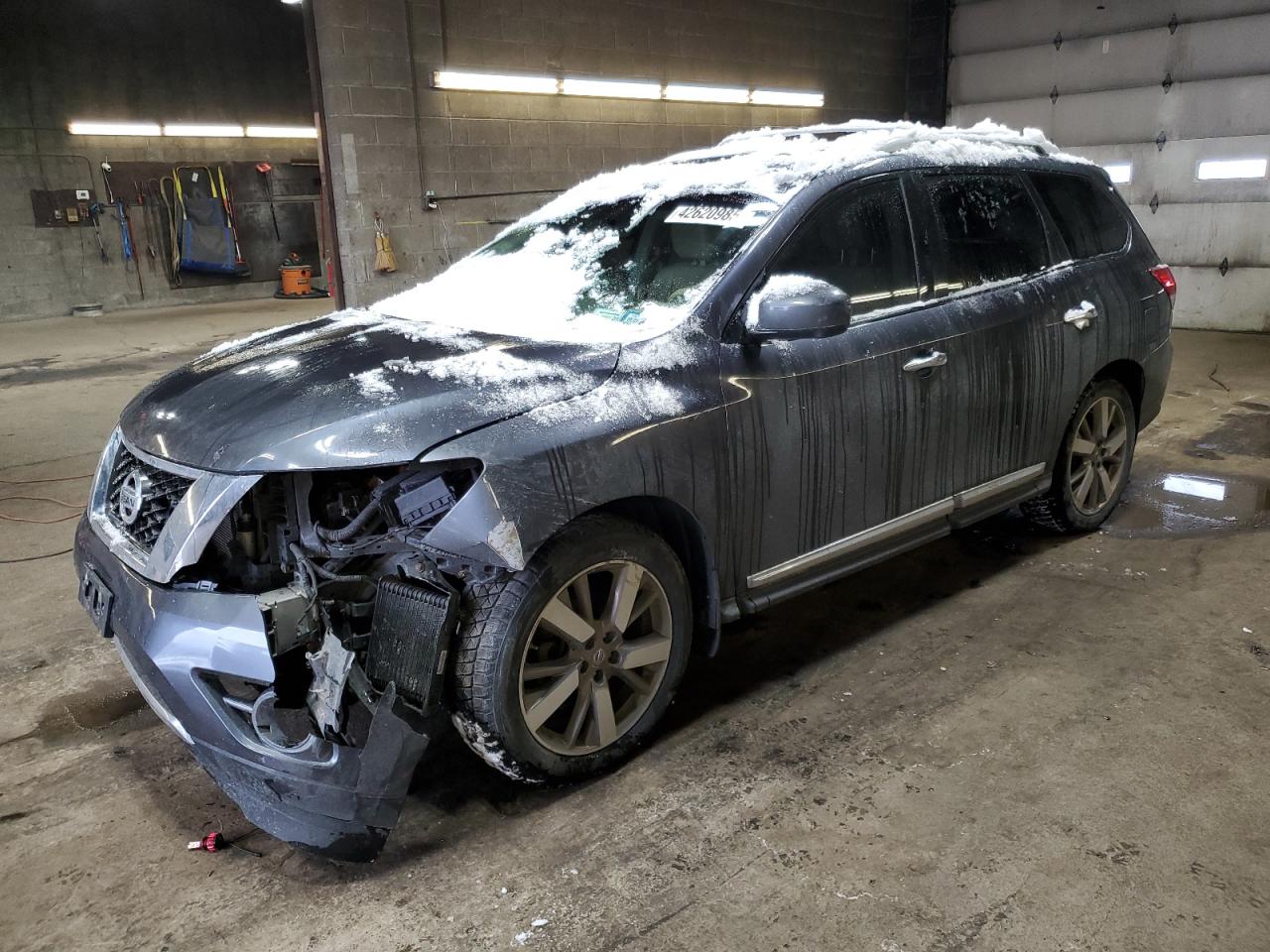 2014 Nissan Pathfinder - Image 1