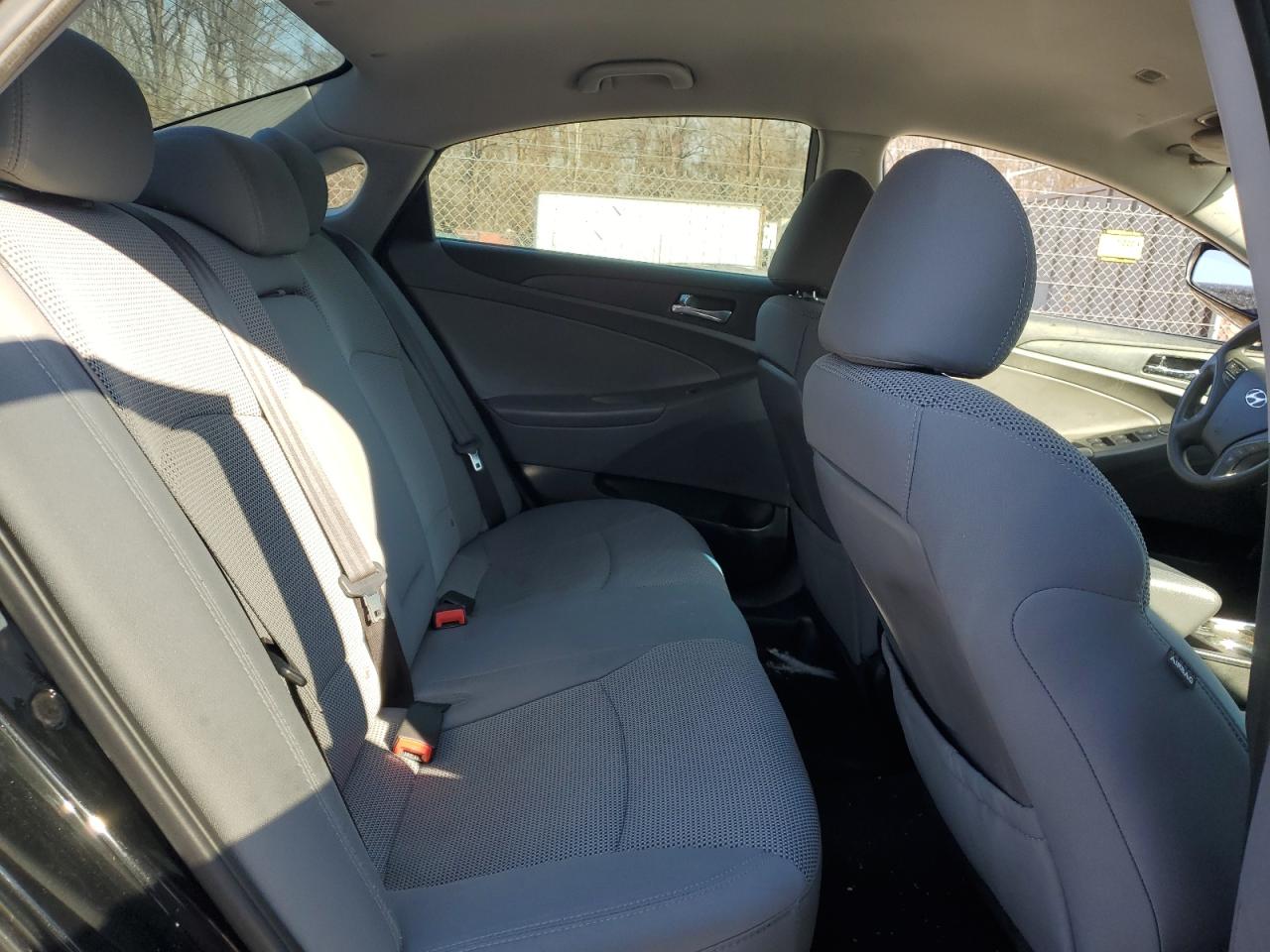 2014 Hyundai Sonata - Image 10