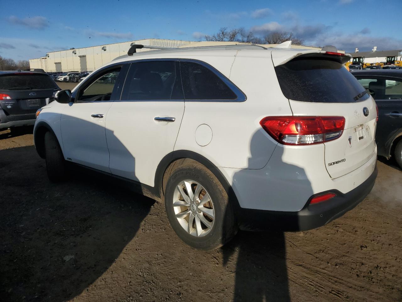 VIN 5XYPGDA3XGG067266 2016 KIA SORENTO no.2