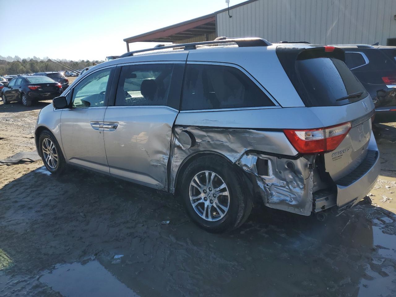 2012 Honda Odyssey - Image 2