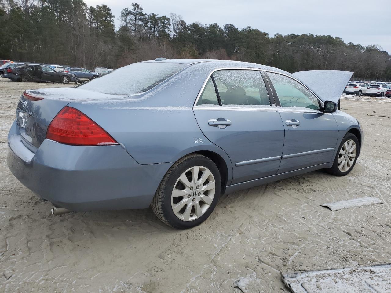 2007 Honda Accord - Image 3