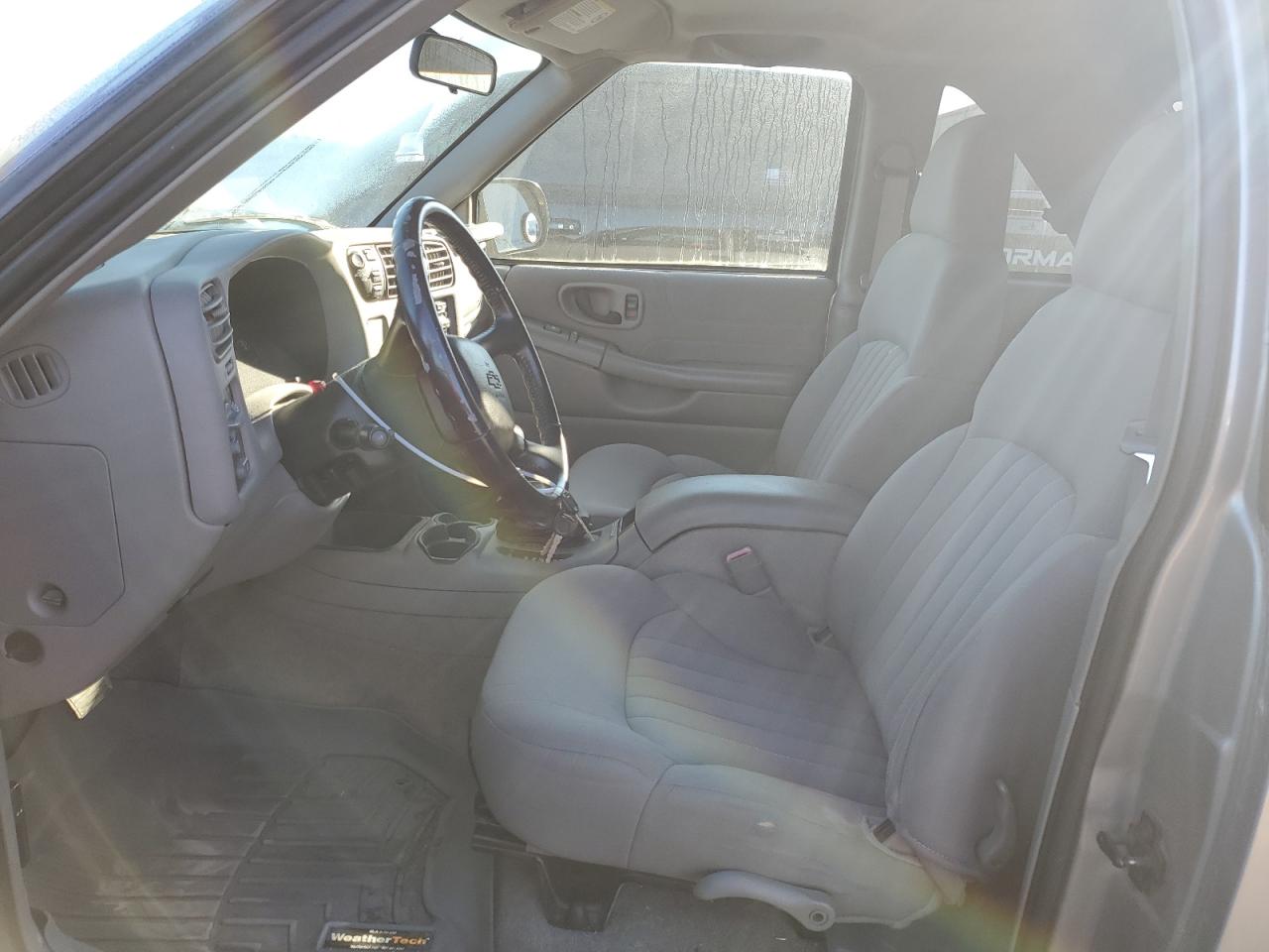 2004 Chevrolet Blazer - Image 7