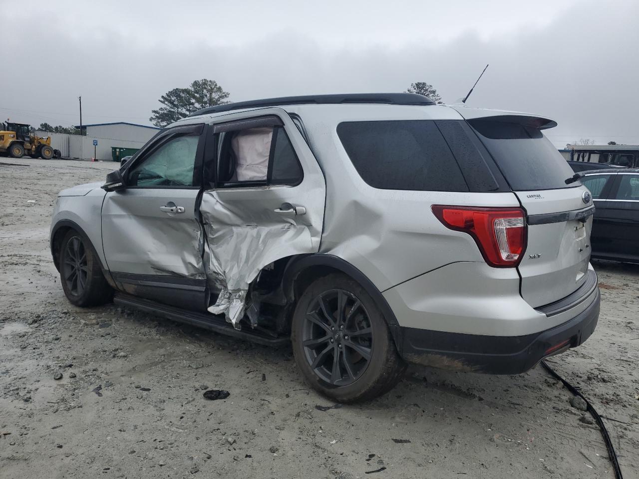 2018 Ford Explorer - Image 2