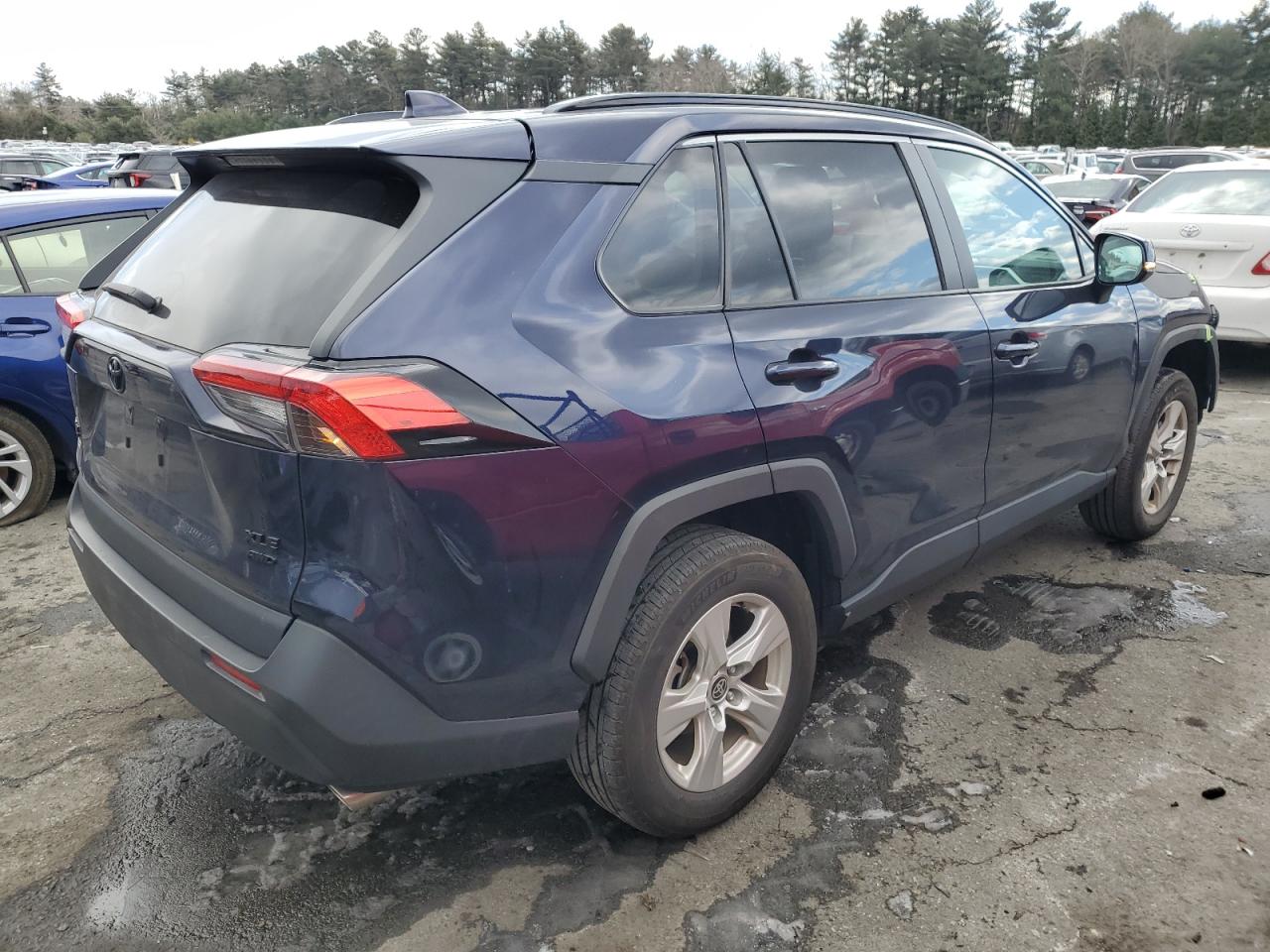 2021 Toyota RAV 4 - Image 3
