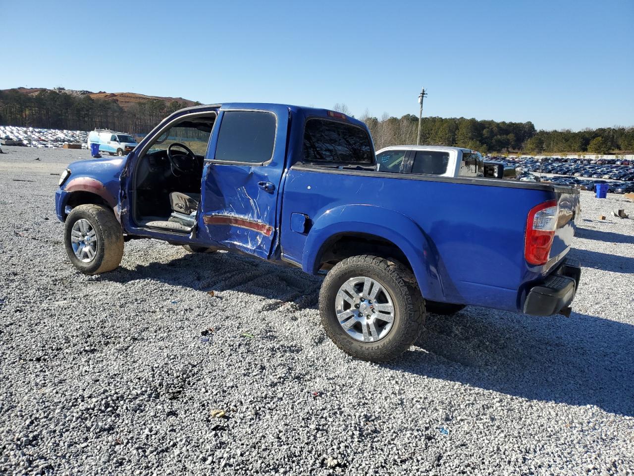 2004 Toyota Tundra - Image 2