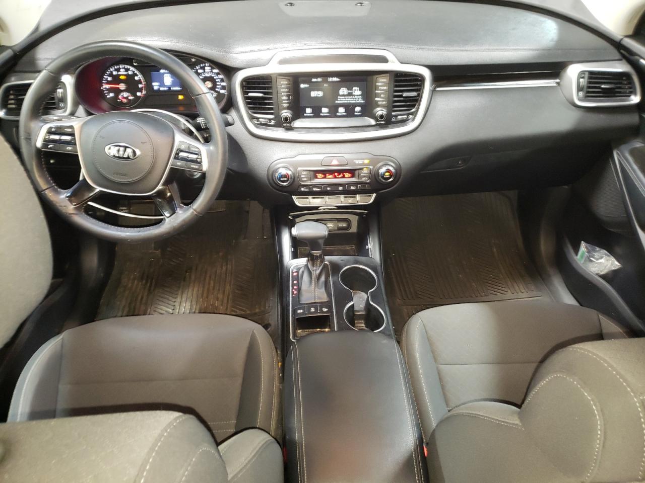 2020 Kia Sorento - Image 8