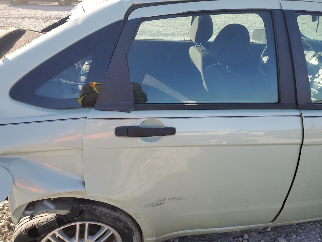 2010 Ford Focus Se VIN: 1FAHP3FN5AW136910 Lot: 96737395