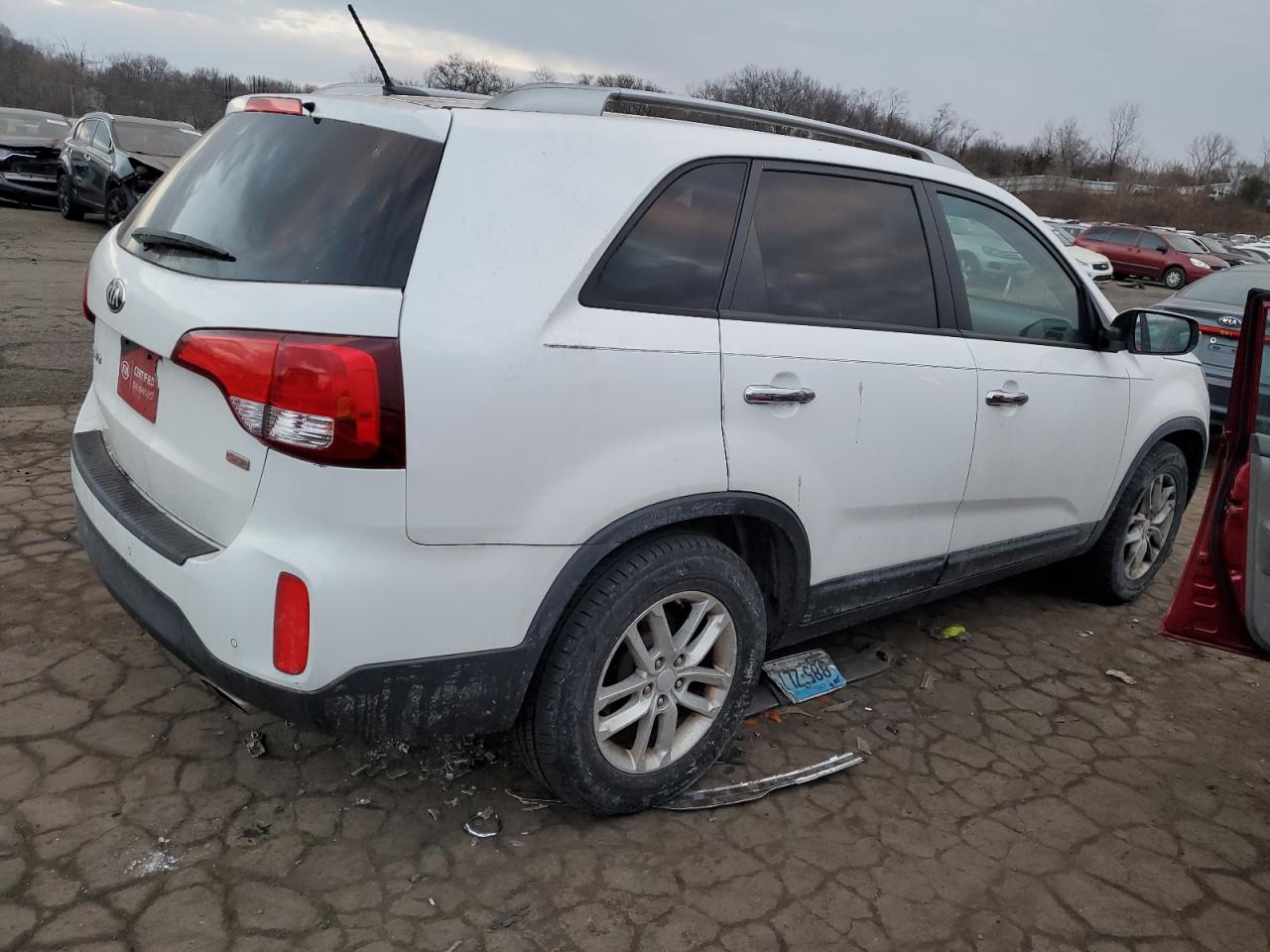 VIN 5XYKT4A62FG601925 2015 KIA SORENTO no.3