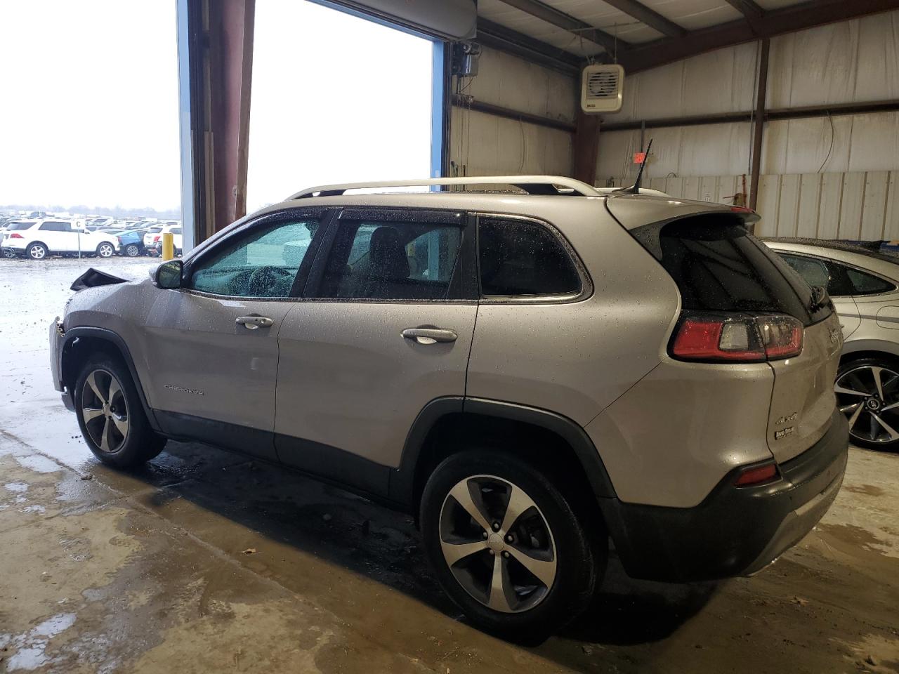 2019 Jeep Grand Cherokee - Image 2