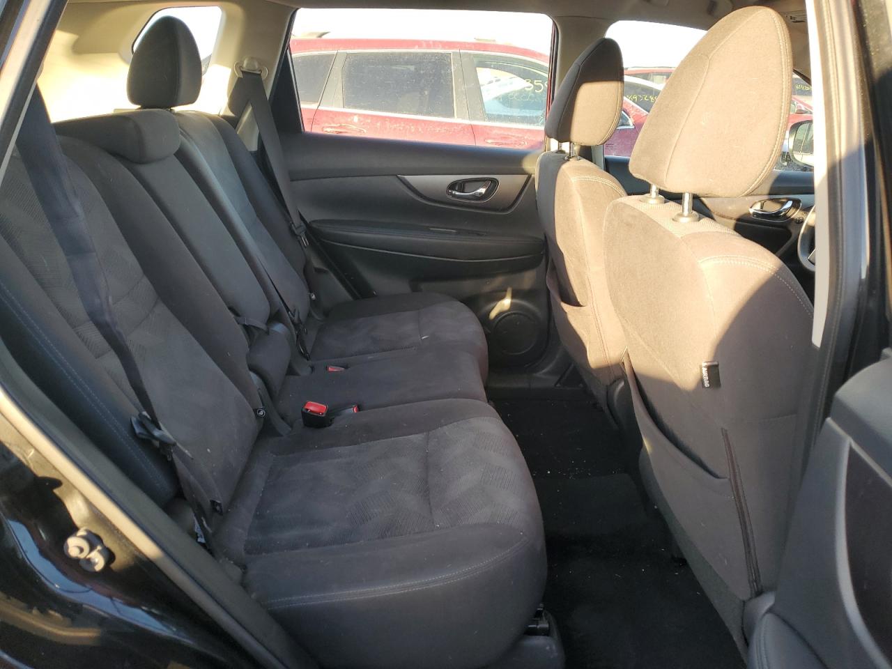 2016 Nissan Rogue - Image 10