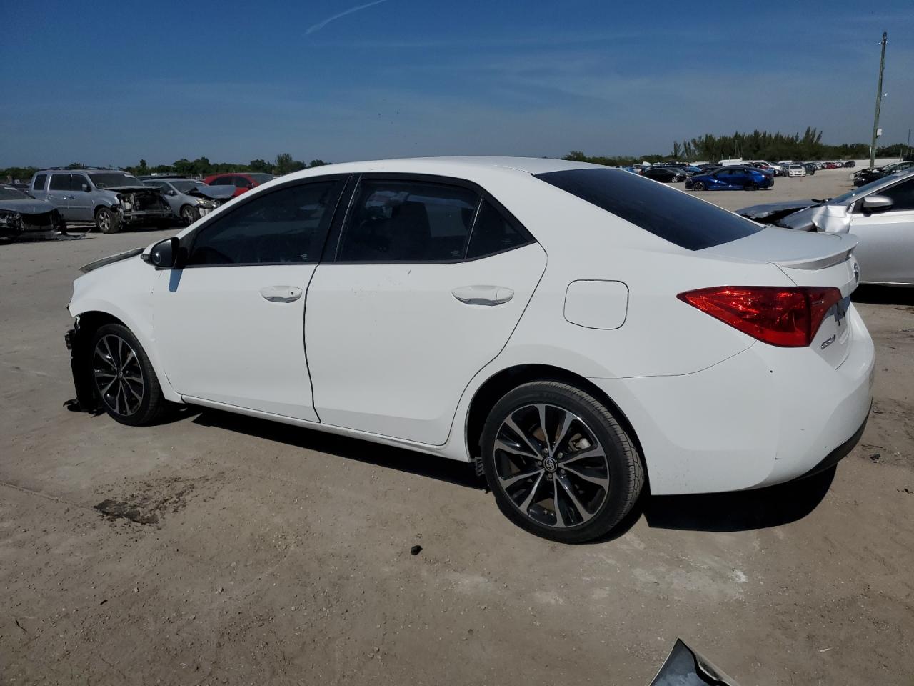 2017 Toyota Corolla - Image 2