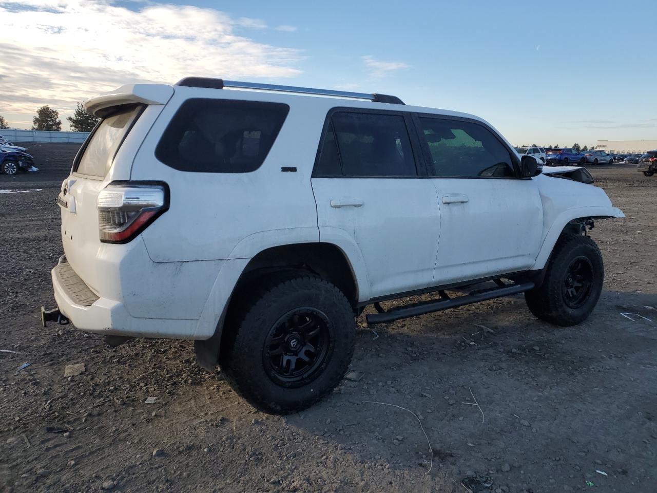 2020 Toyota 4Runner - Image 3