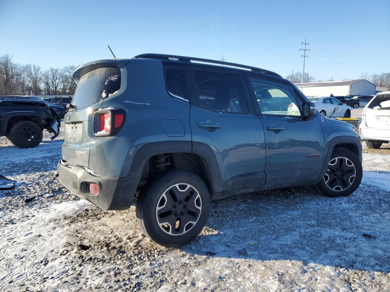 2016 Jeep Renegade - Image 3
