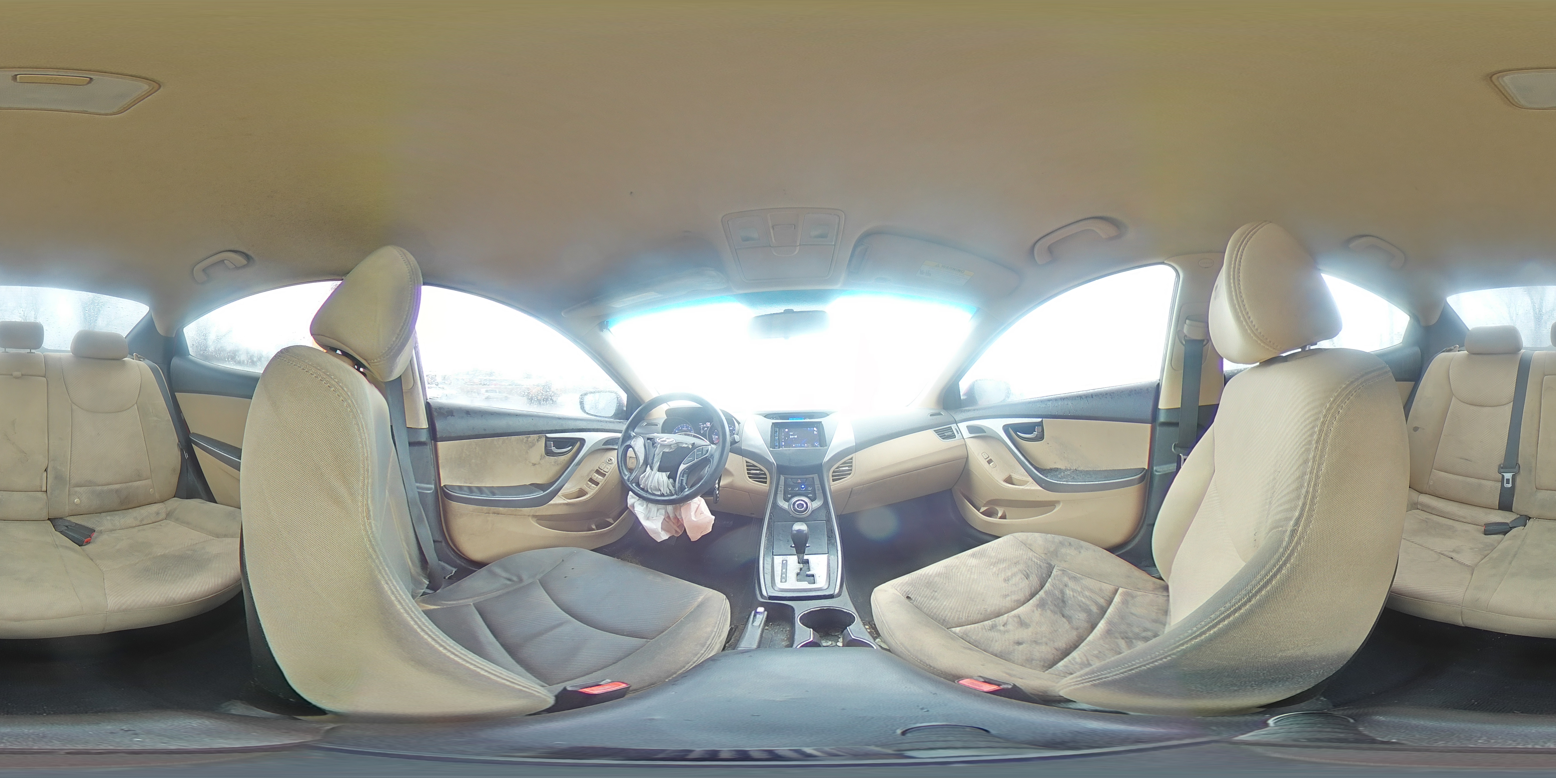2013 Hyundai Elantra - Image 13