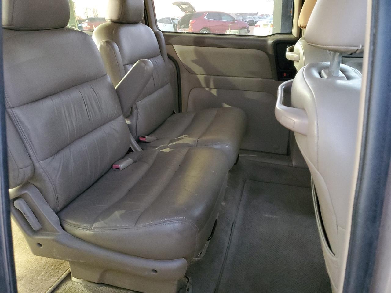 2001 Honda Odyssey - Image 11