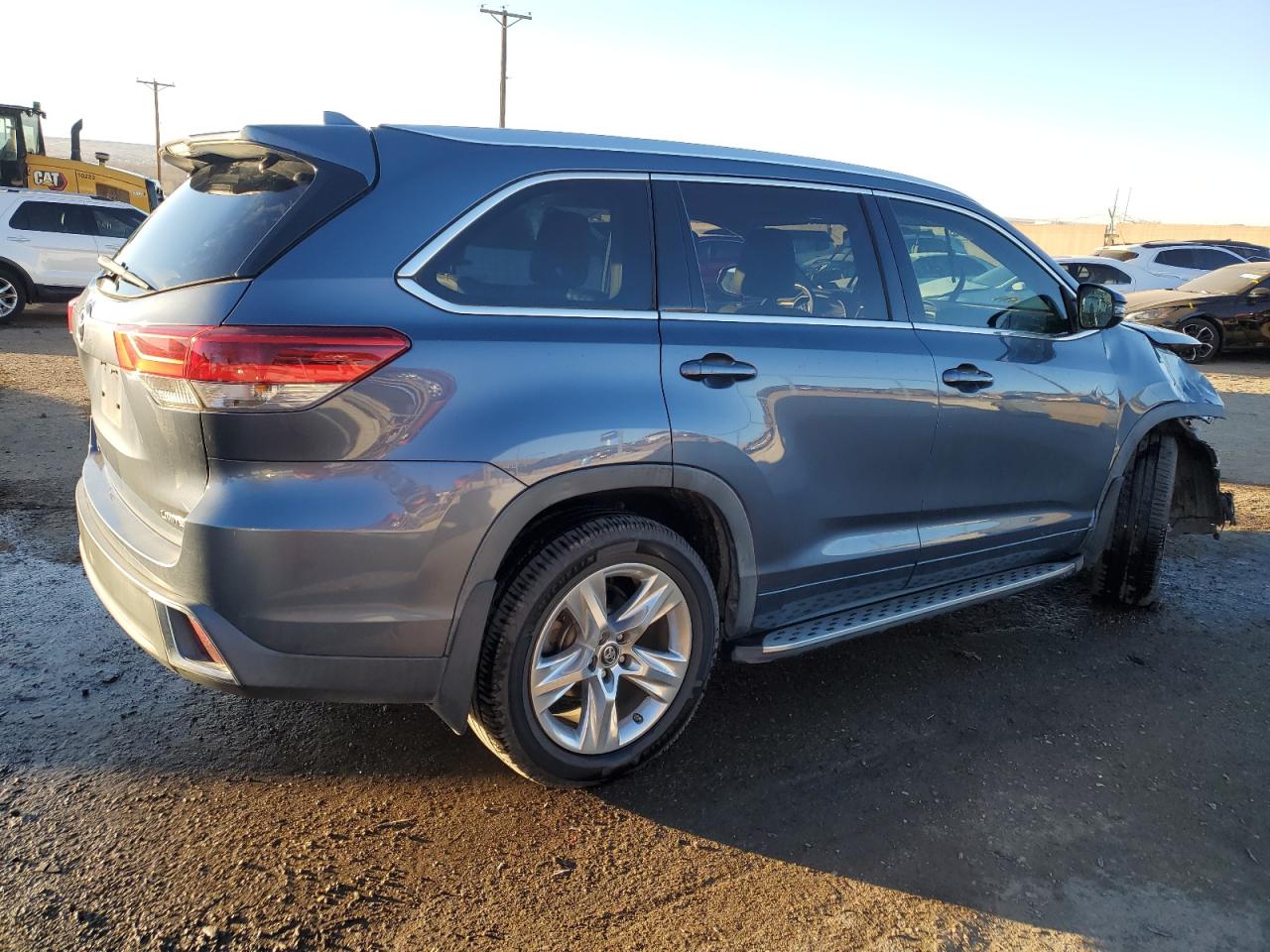 2019 Toyota Highlander - Image 3