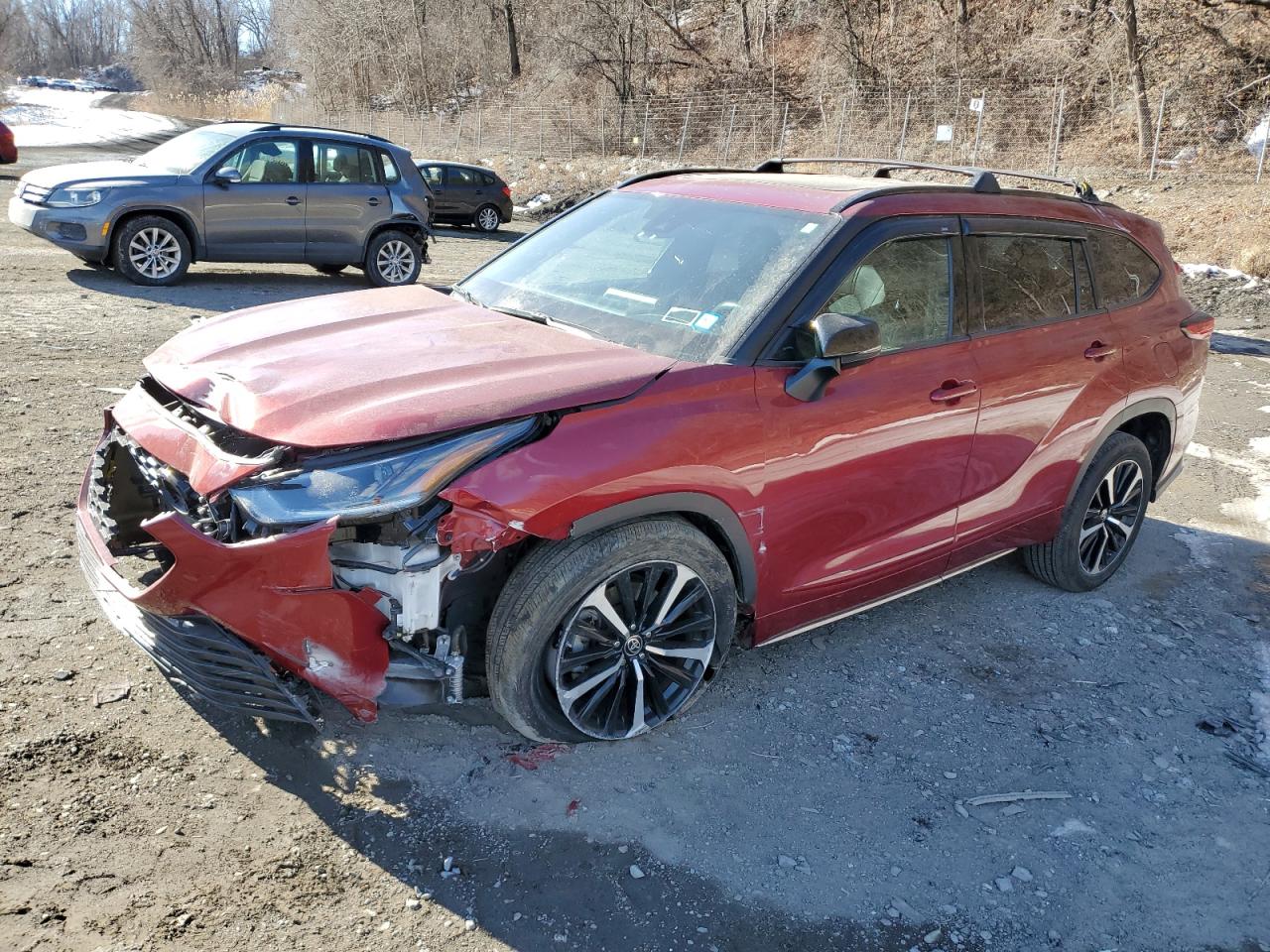 2021 Toyota Highlander - Image 1