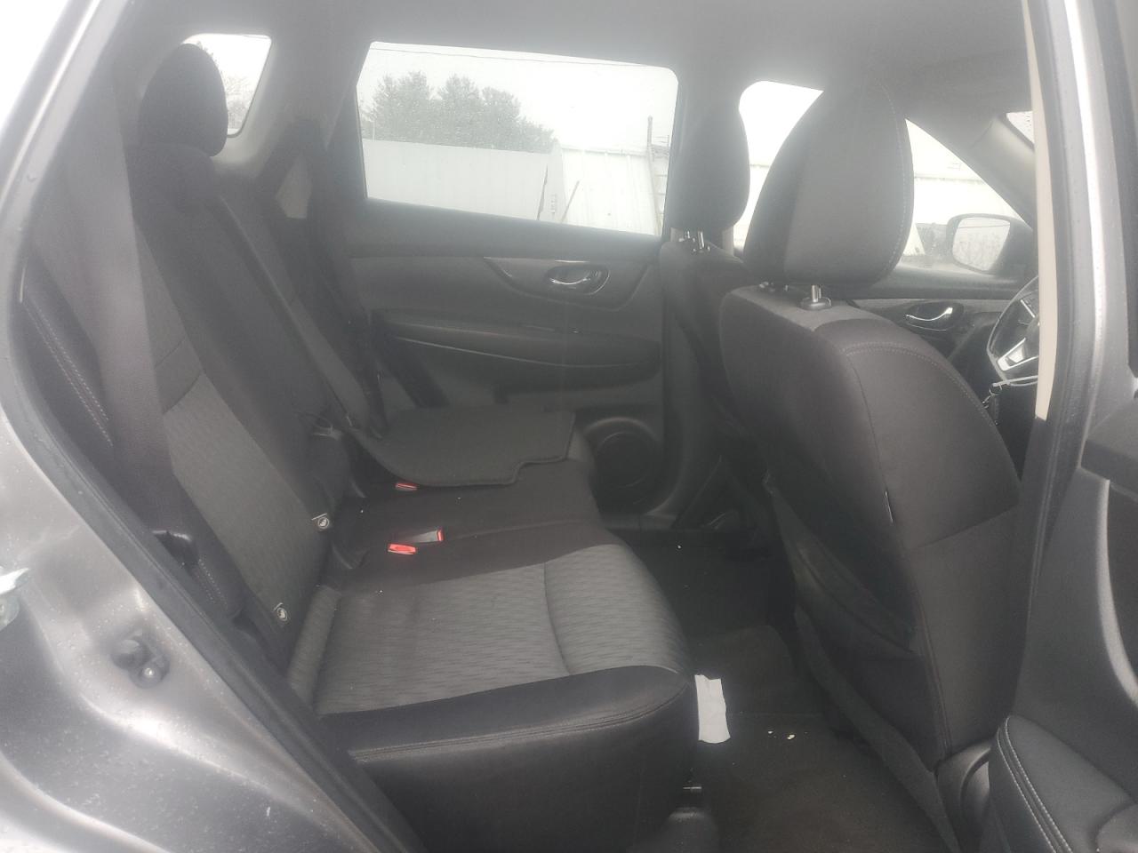 2020 Nissan Rogue - Image 11
