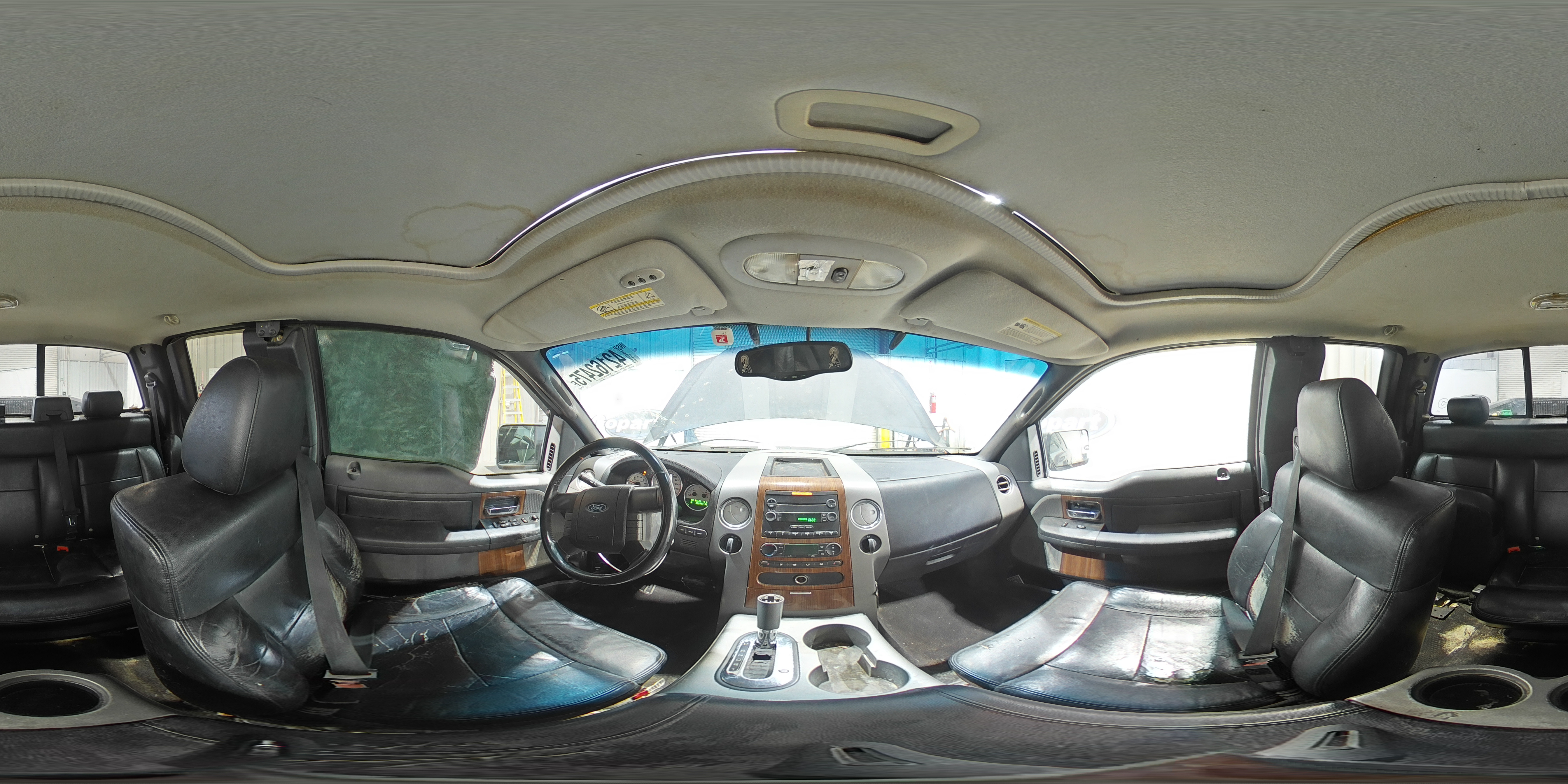 2004 Ford F-150 - Image 12