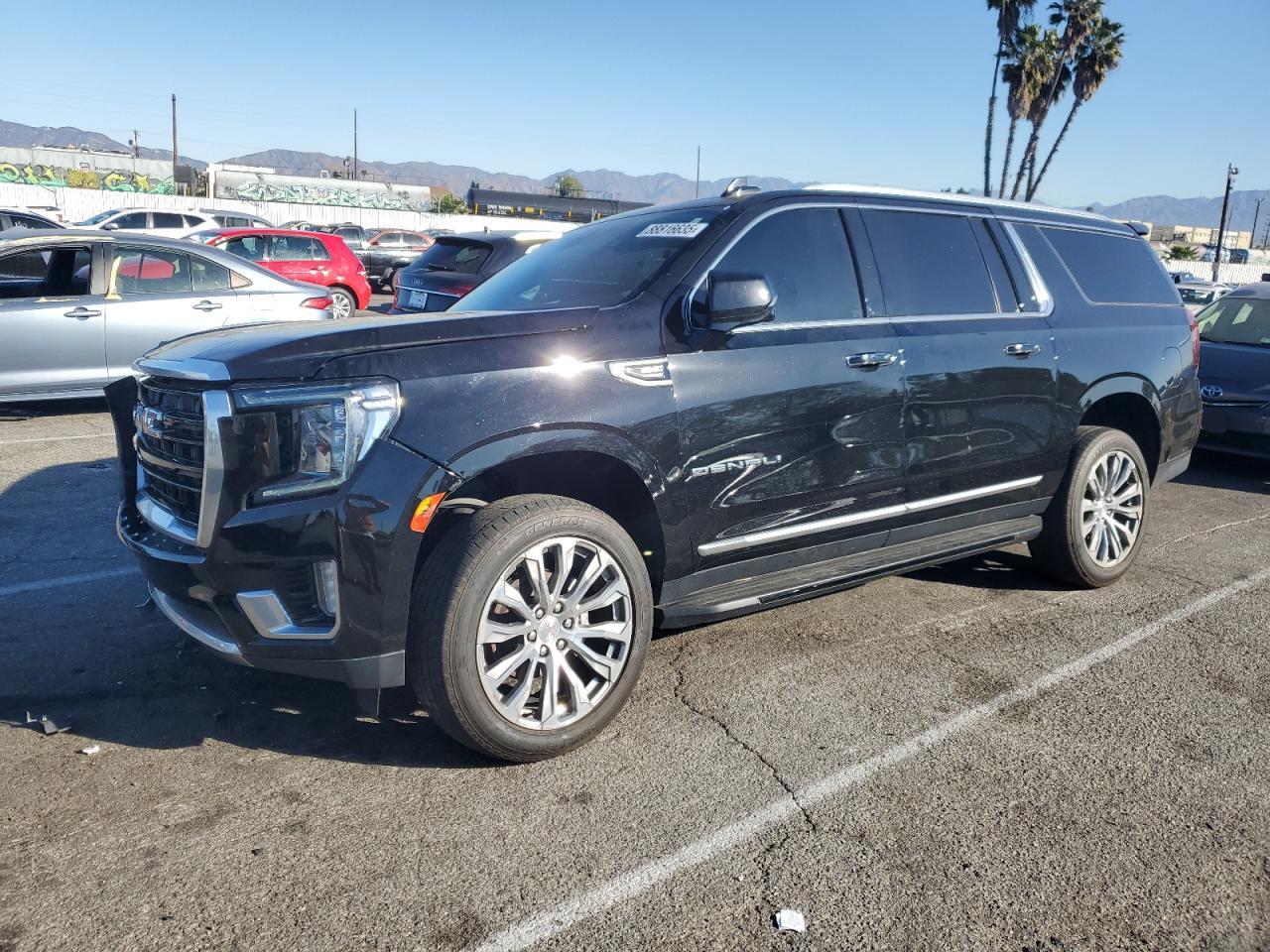 2021 GMC Yukon - Image 1