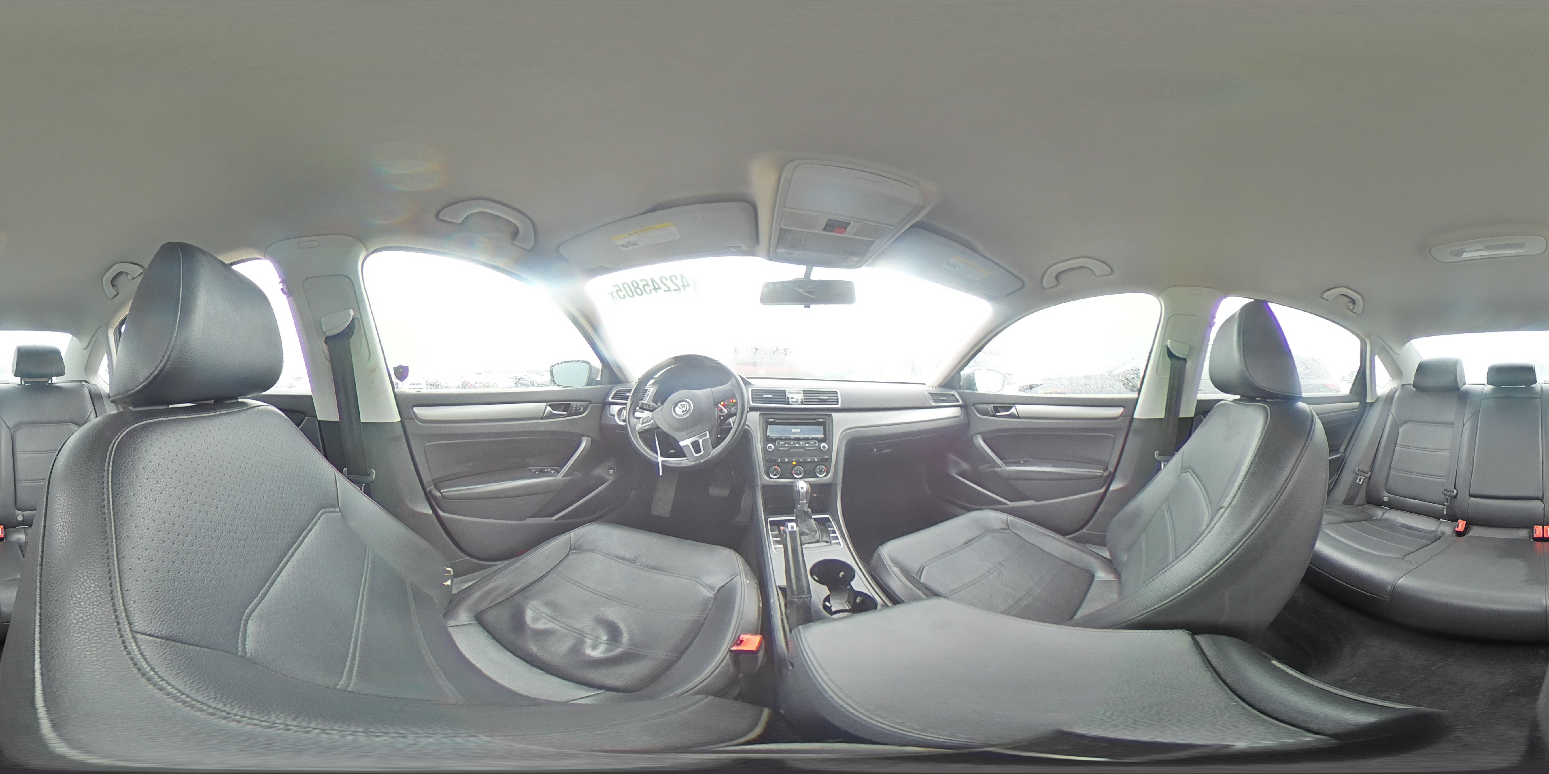 2014 Volkswagen Passat - Image 14