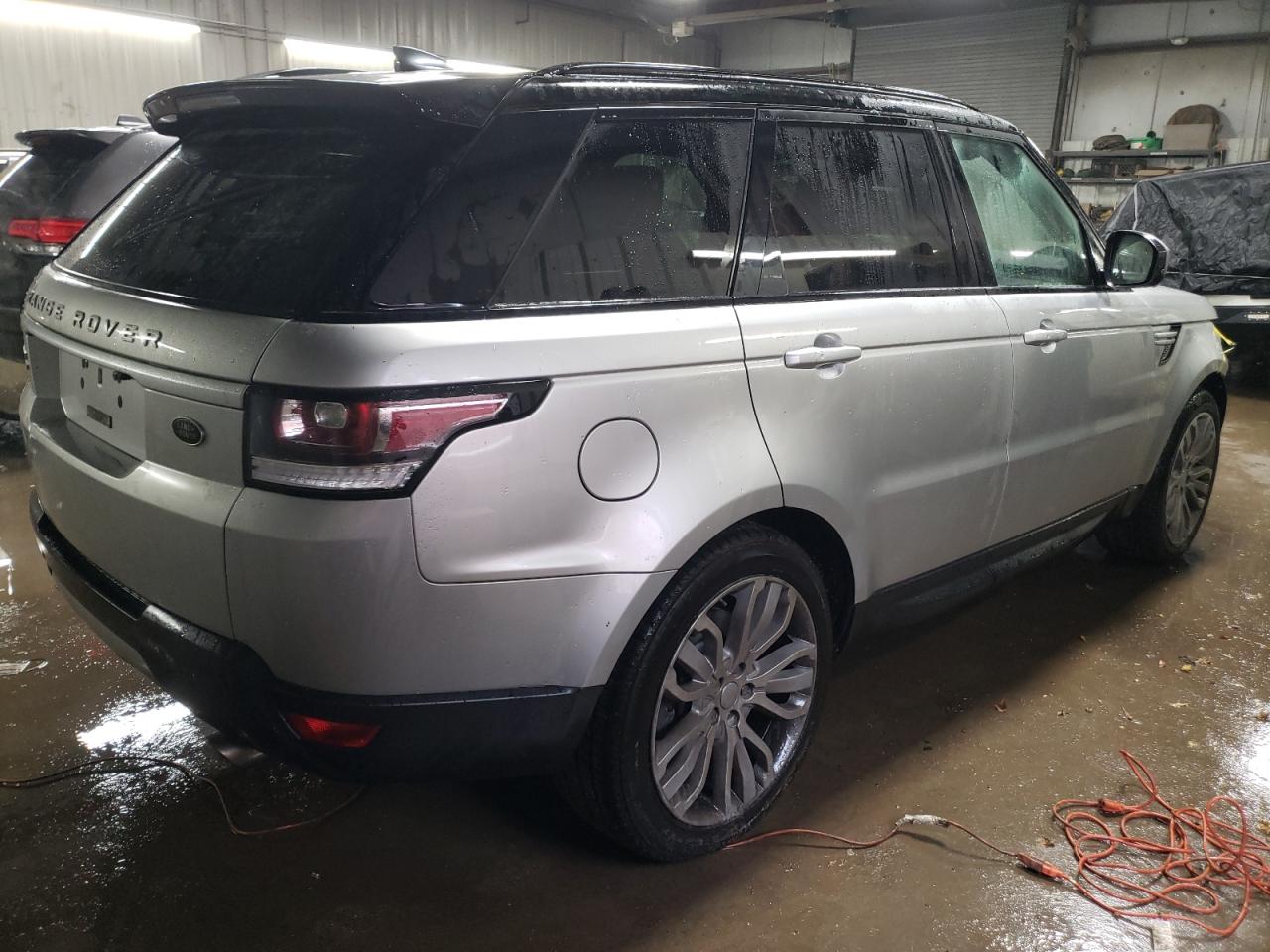 2017 Land Rover Range Rover - Image 3