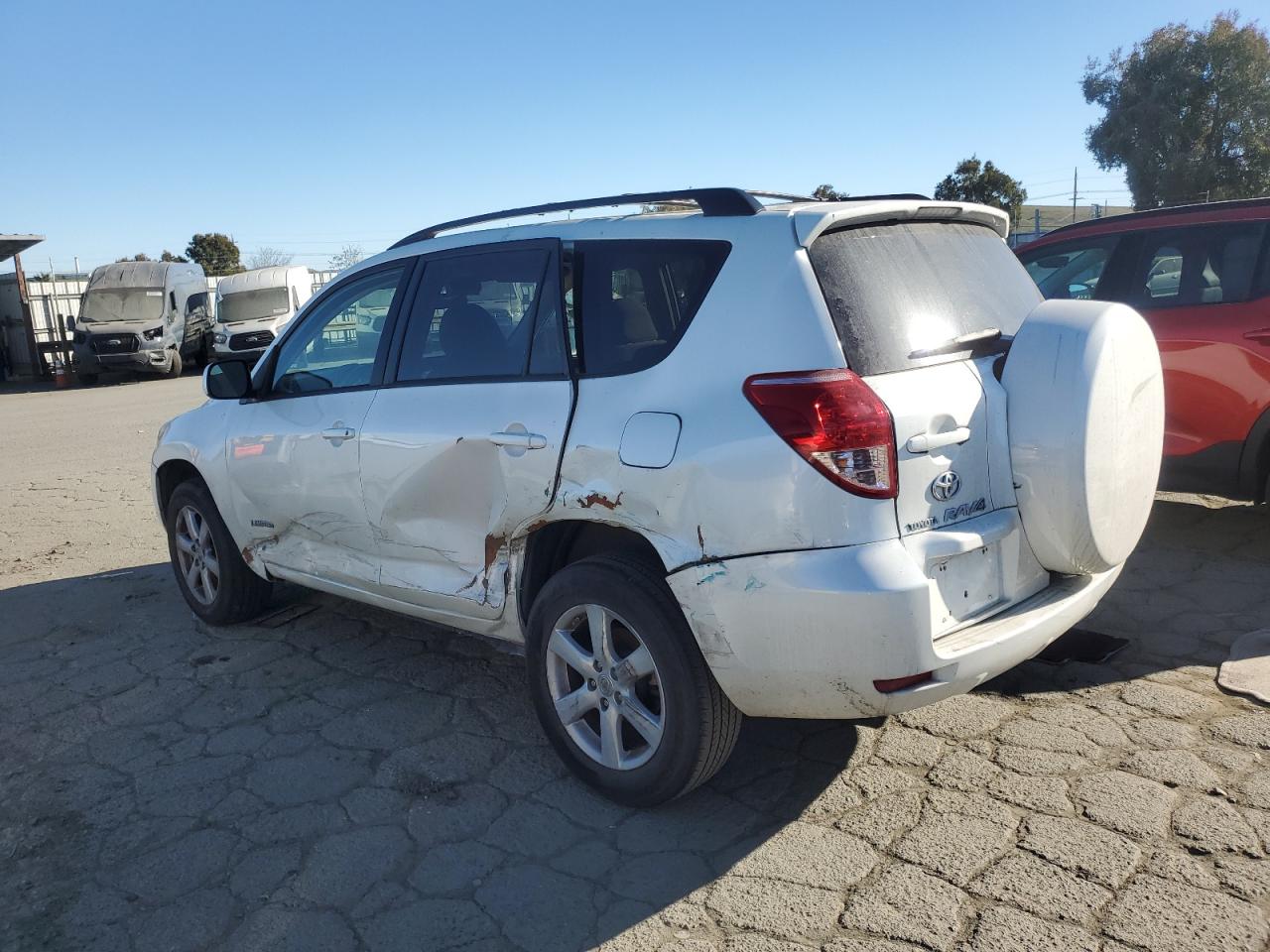 2007 Toyota RAV 4 - Image 2