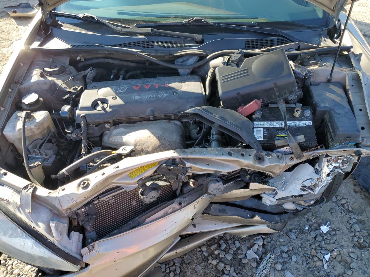 2004 Toyota Camry - Image 11