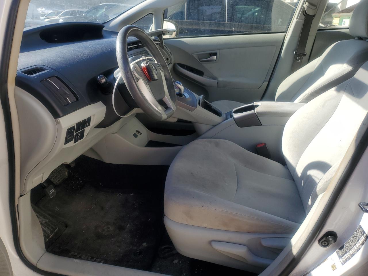 2014 Toyota Prius - Image 7
