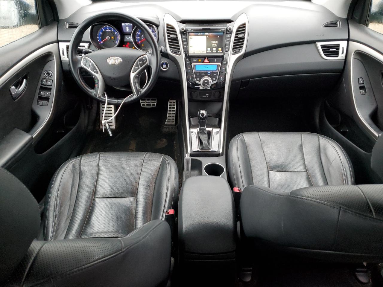 2016 Hyundai Elantra - Image 8