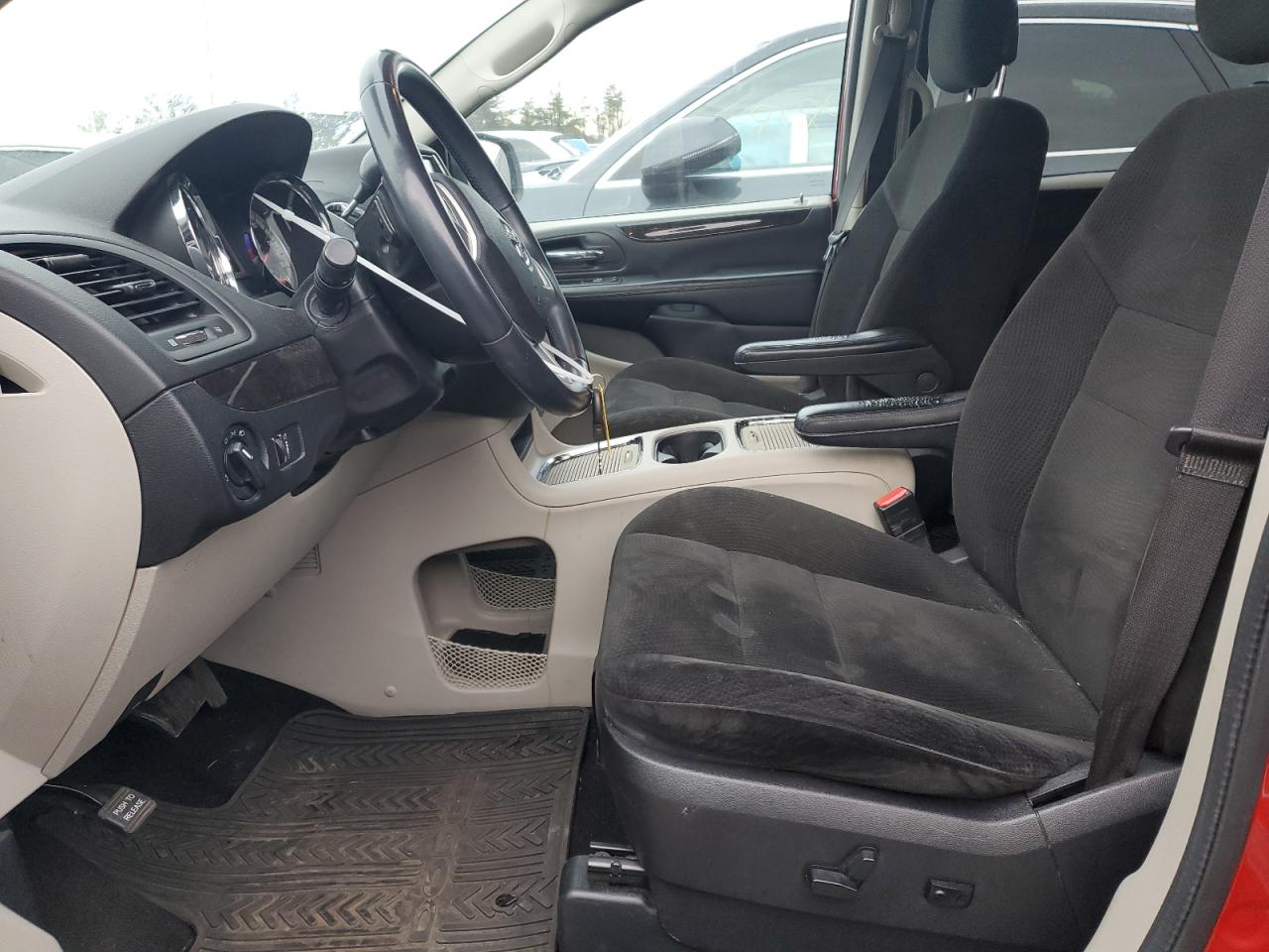 2016 Dodge Caravan - Image 7