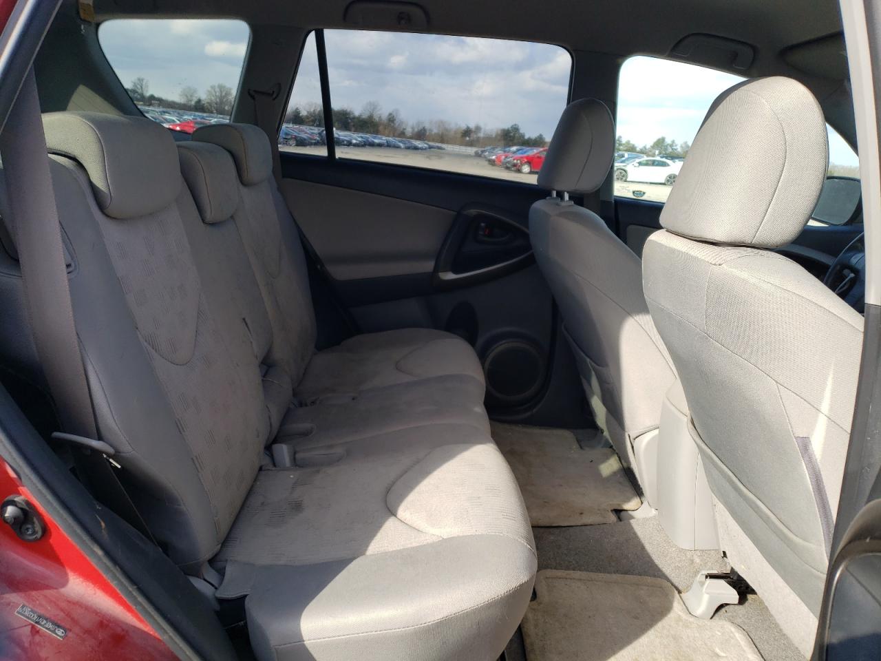2010 Toyota RAV 4 - Image 11
