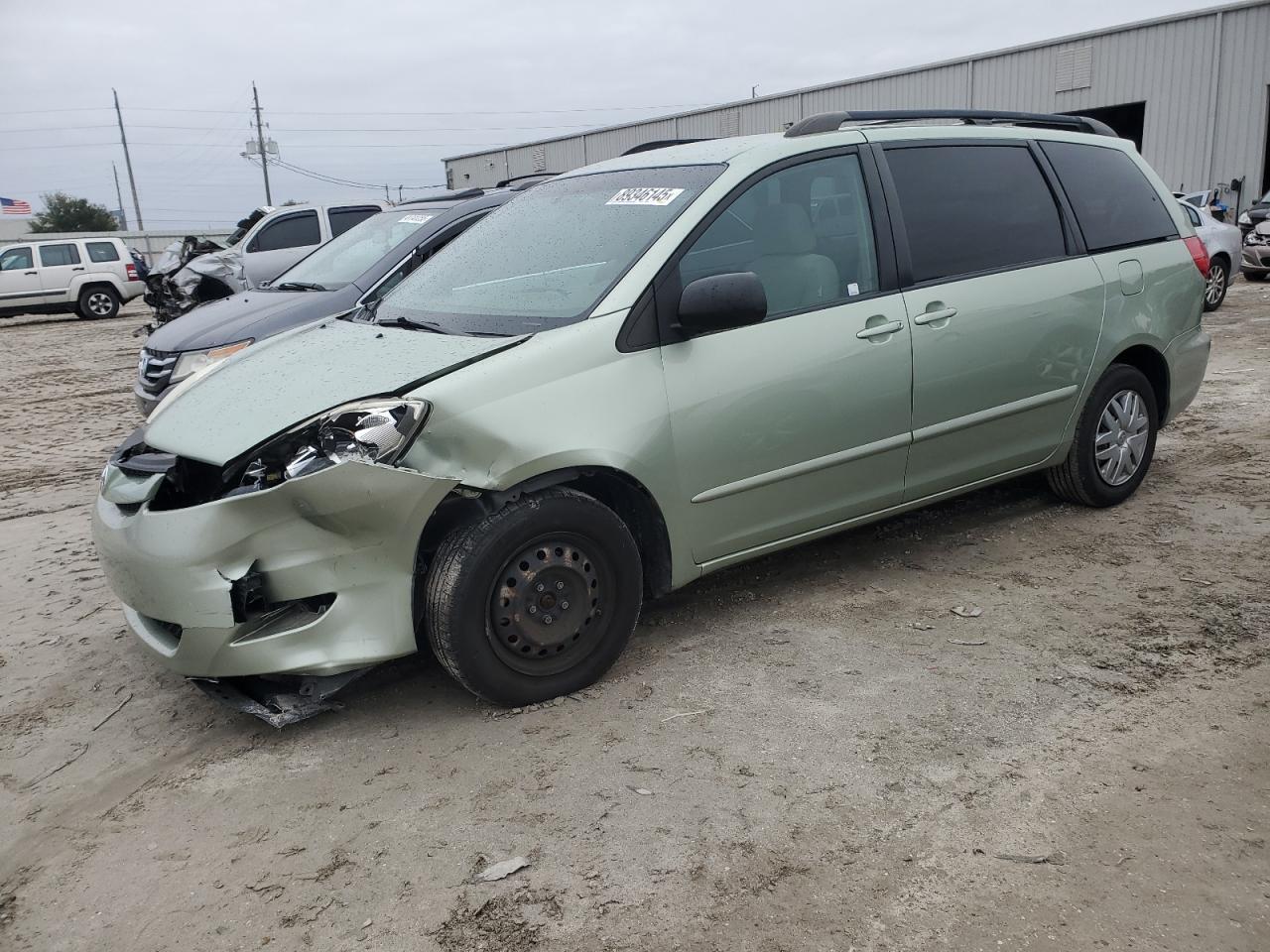 2008 Toyota Sienna - Image 1