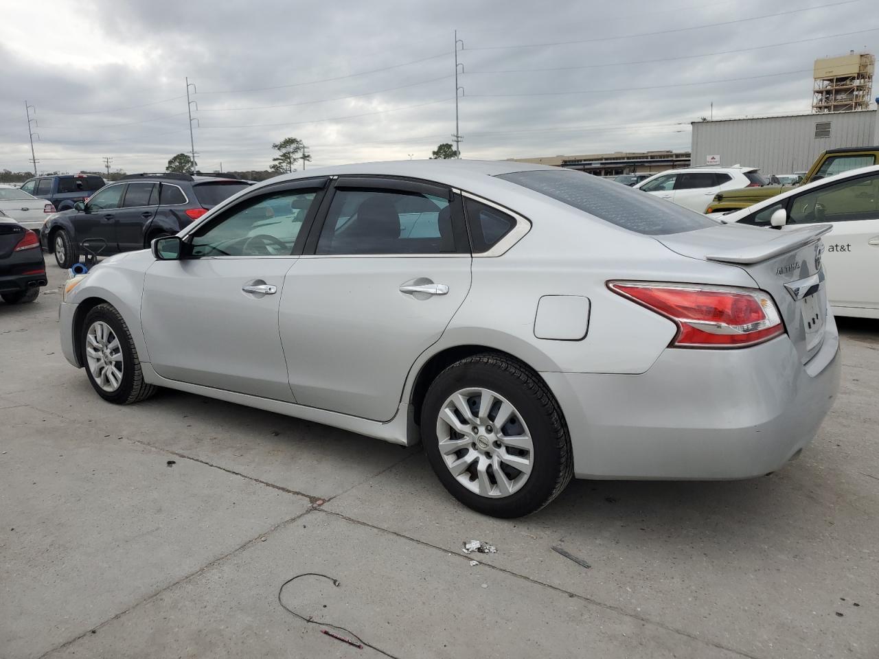 2013 Nissan Altima - Image 2