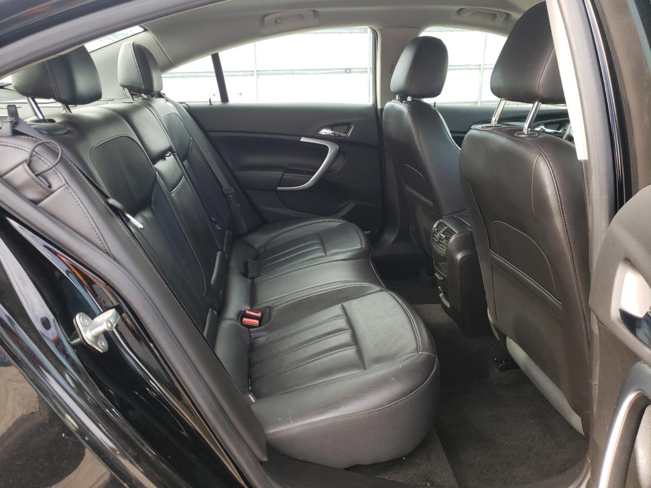 2014 Buick Regal - Image 10