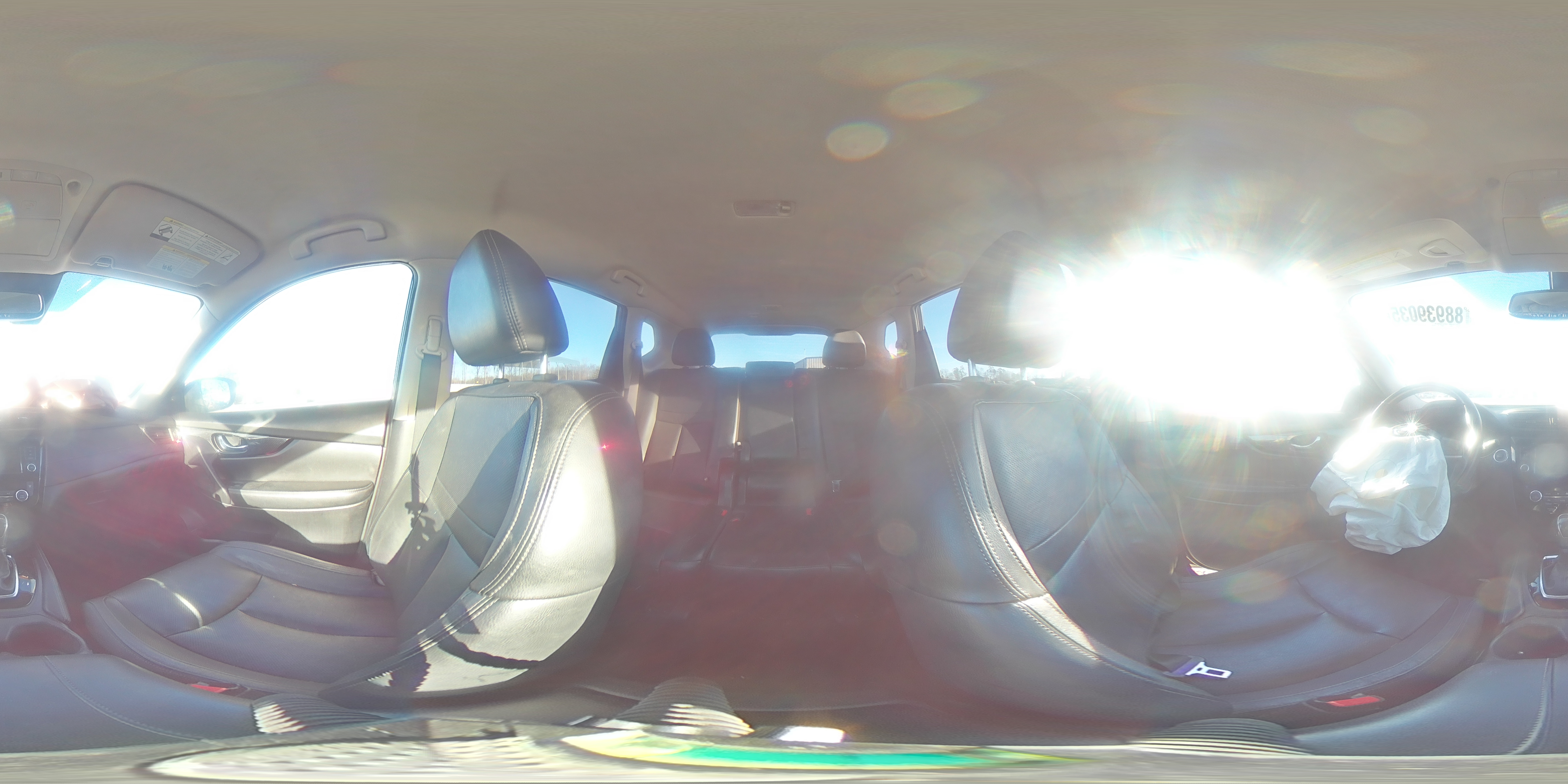 2018 Nissan Rogue - Image 16