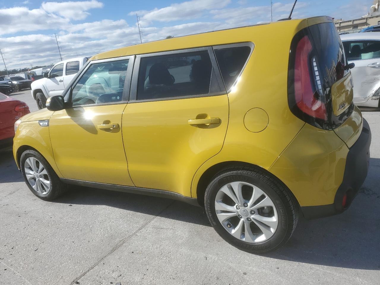 VIN KNDJP3A55E7068529 2014 KIA SOUL no.2