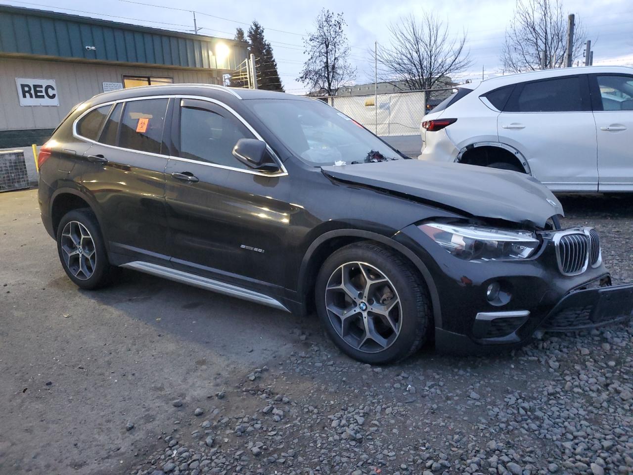 2018 BMW X1 - Image 4