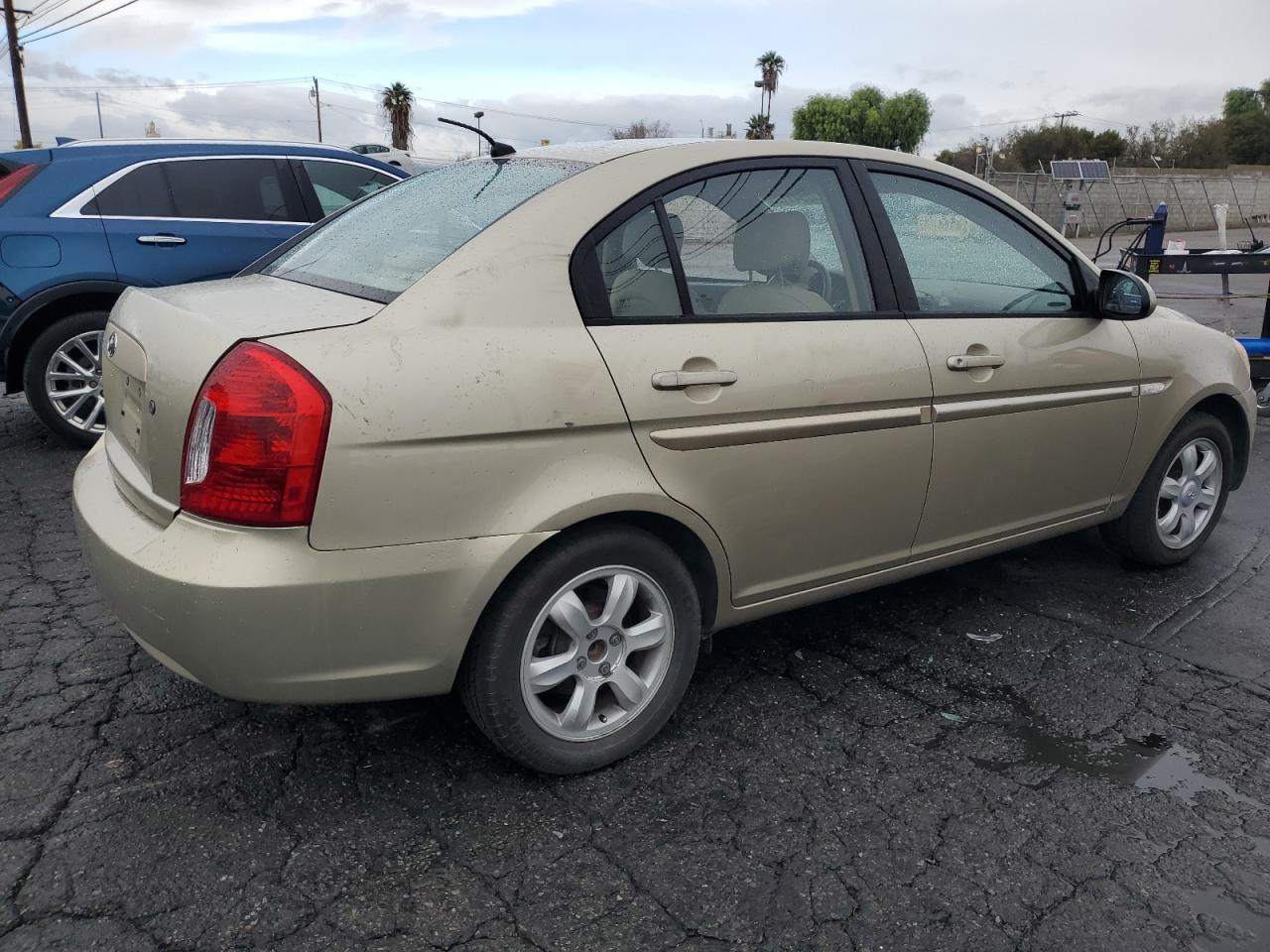 2007 Hyundai Accent - Image 3