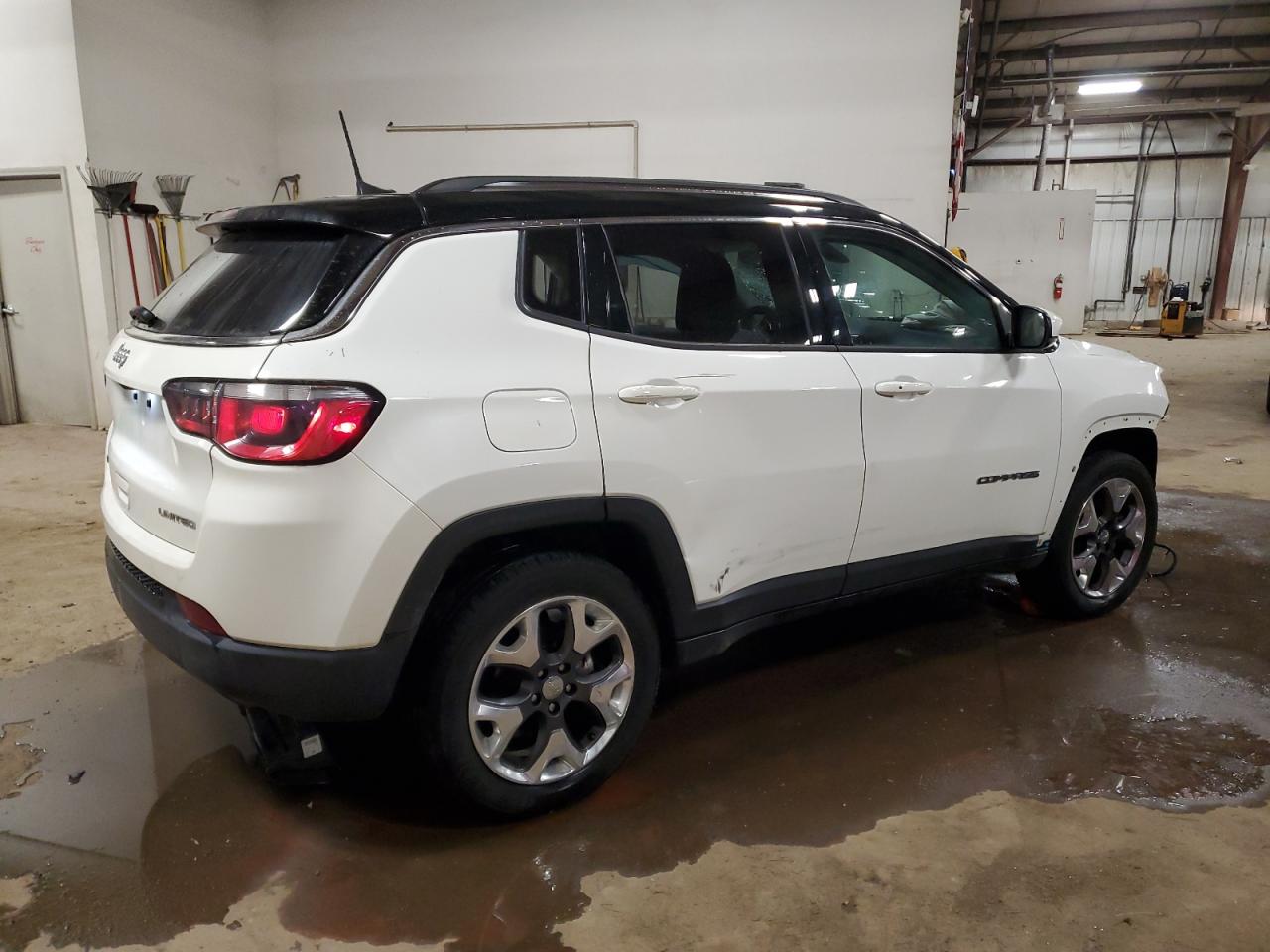 2019 Jeep Compass - Image 3