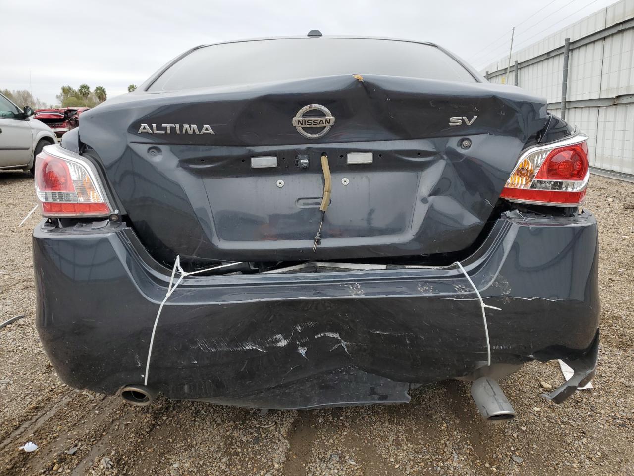 2015 Nissan Altima - Image 6
