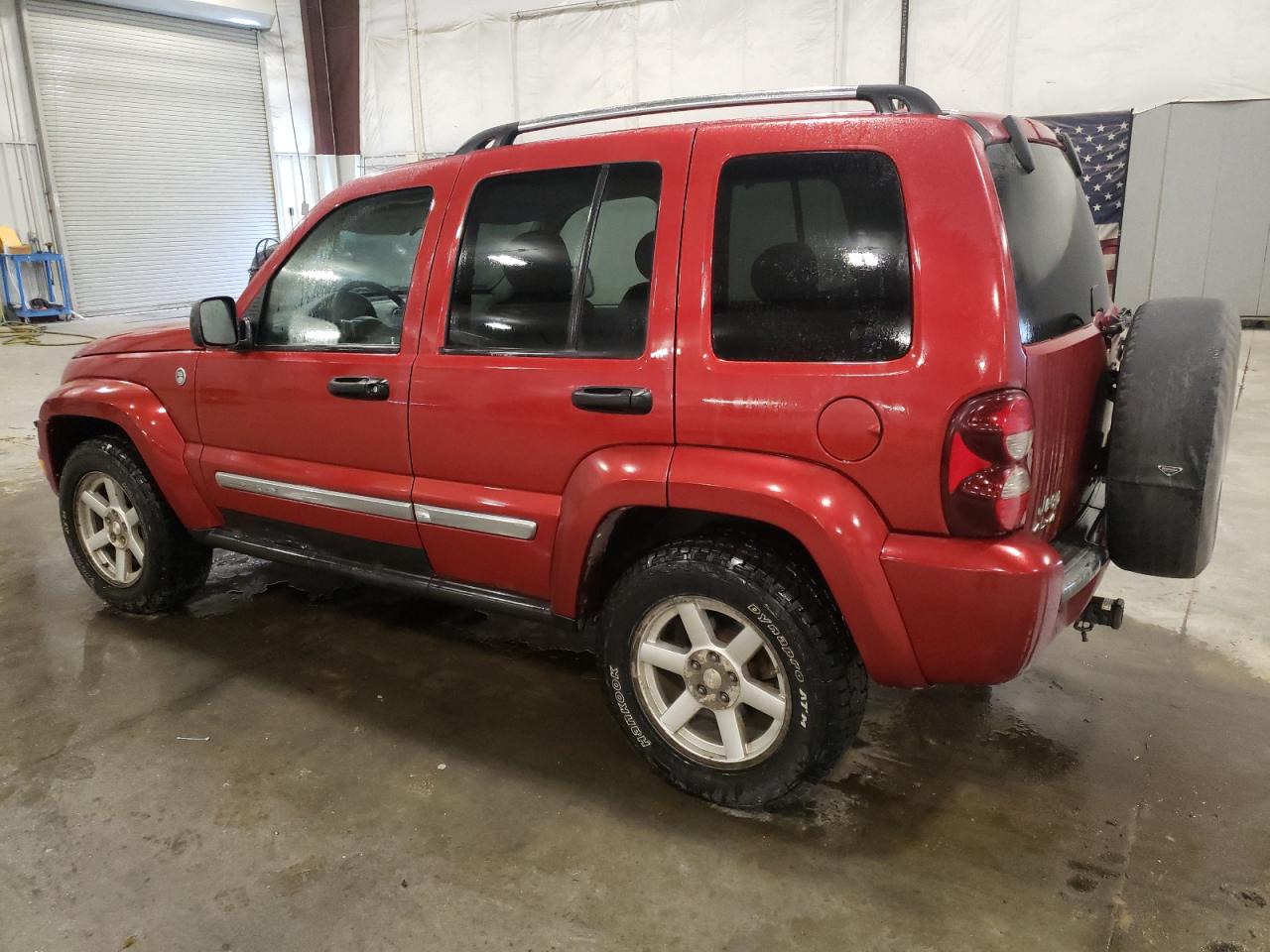 2005 Jeep Liberty (North America) - Image 2